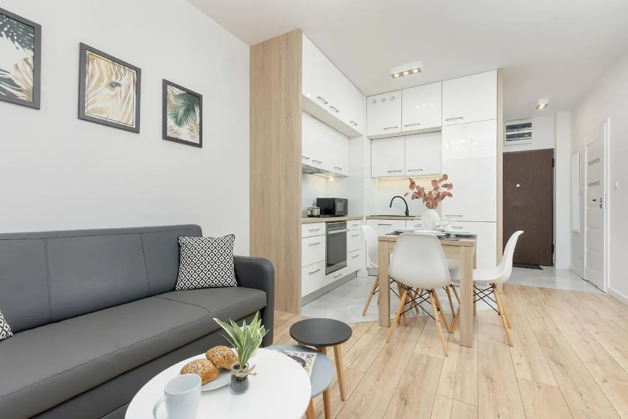 Chlodna Modern Apartment Near The Warsaw Centre By Noclegi Renters
