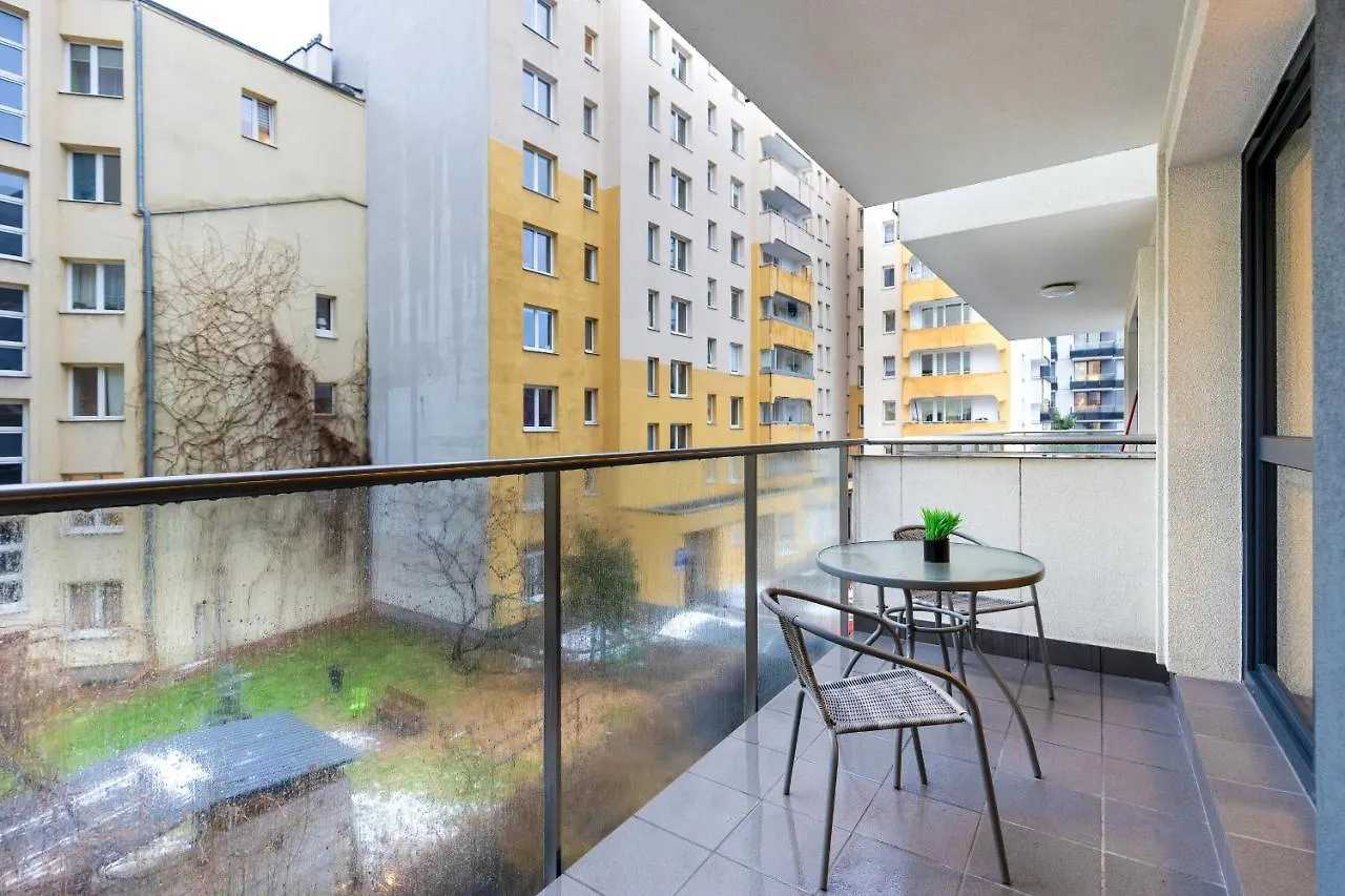 Chlodna Modern Apartment Near The Warsaw Centre By Noclegi Renters Poland