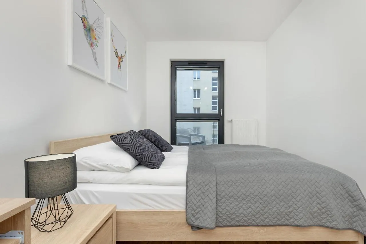 Chlodna Modern Apartment Near The Warsaw Centre By Noclegi Renters contacts
