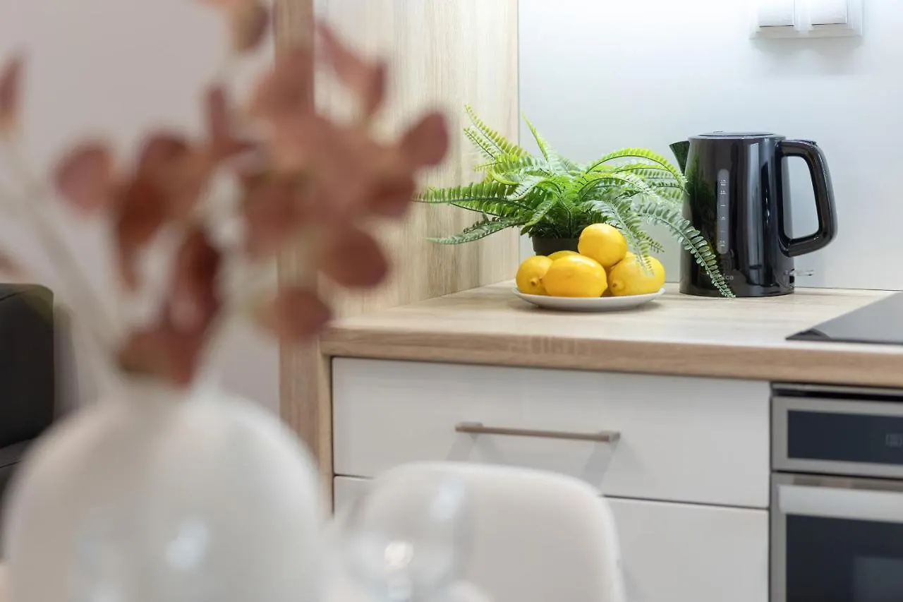 Chlodna Modern Apartment Near The Warsaw Centre By Noclegi Renters